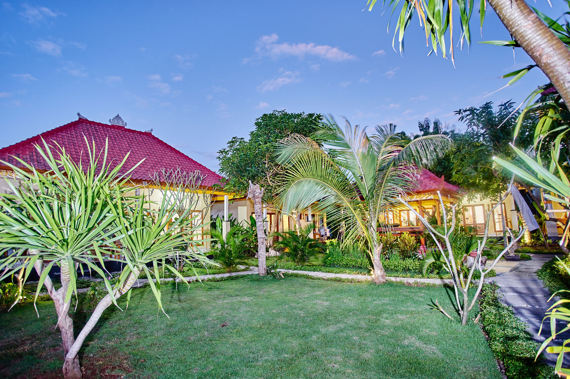 Taos House Nusa Lembongan Ngoại thất bức ảnh